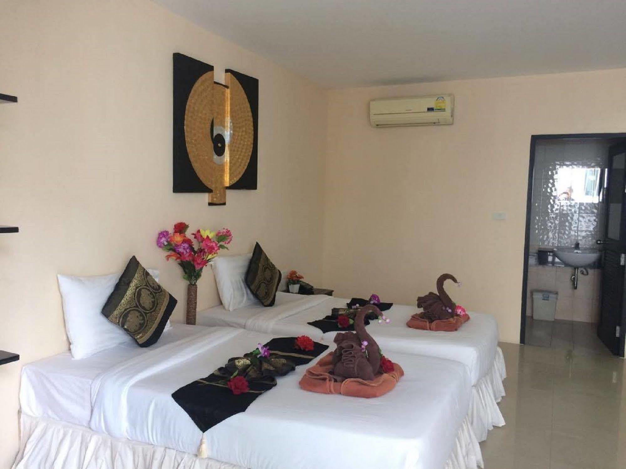 Lars-Lita Residence Patong Zewnętrze zdjęcie